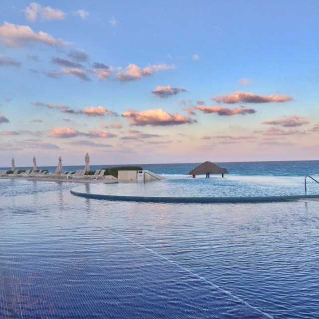 Salah satu pemandangan dari sebuah hotel di Zona Hotelera, Cancun. Foto: Evi Siregar