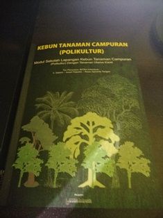Buku terbitan BITRA Indonesia, modul cara berpraktik pertanian tanaman campuran polikultur (Sumber dokumentasi BITRA Indonesia)
