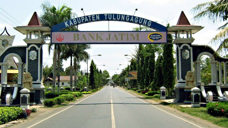 Tanda Kedatangan di Kabupaten Tulungagung. (Hipwee.com)
