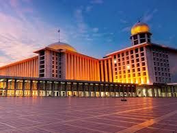 Masjid Istiqlal (sumber gambar: Indonesiadottravel)