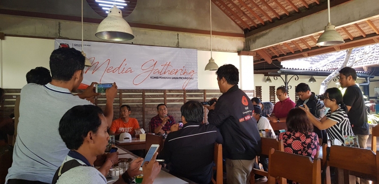 Ketua KPU Provinsi Bali dan Ketua KPU Kota Denpasar