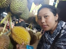 dok.pri demi reportase fintech rela beli duren malam-malam