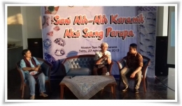 Dari kiri Bu Naniek, Pak Sonny, dan Mas Fajar sebagai moderator (Dokpri)