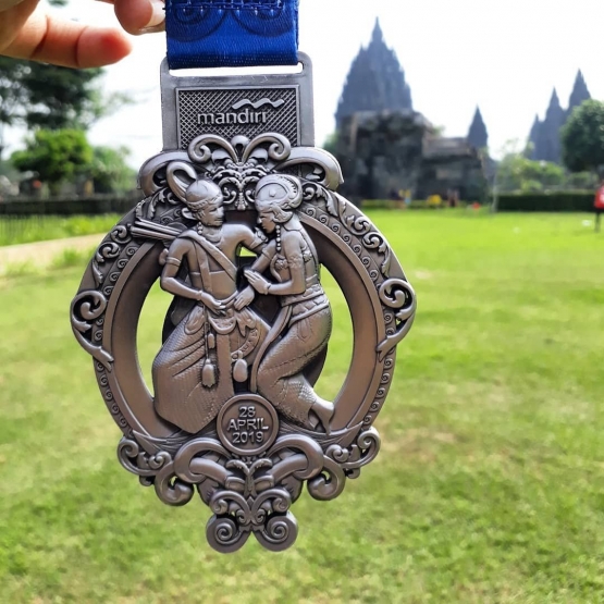 Finisher Medal Mandiri Jogja Marathon 2019 (Foto: https://www.instagram.com/yulisetya)