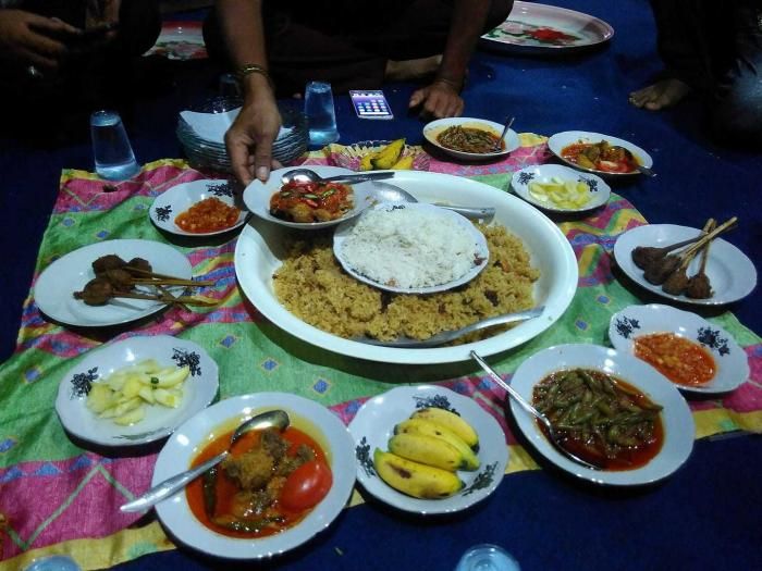 Salah satu makanan kesukaan saya. Pindang patin. Khususnya bagian kepala :) dokpri