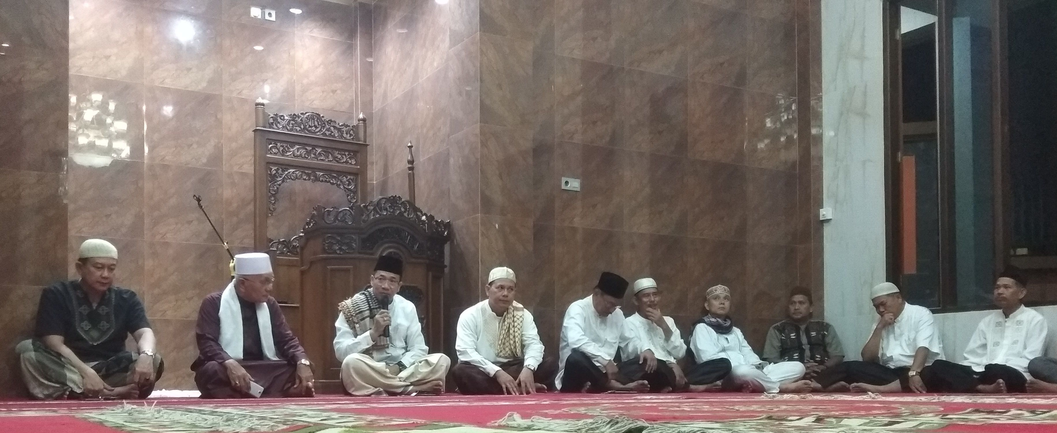 Pengajian disalah satu masjid. foto : rappiblog