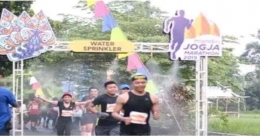 Antusiasme para pelari di ajang Mandiri Jogja Marathon 2019 (Sumber: bolasport.com)