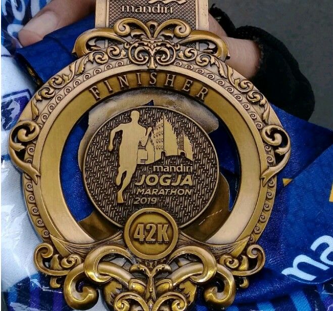 Medali Mandiri Jogja Marathon 2019 yang menjadi buruan para pelari (Sumber: instawidget.com)