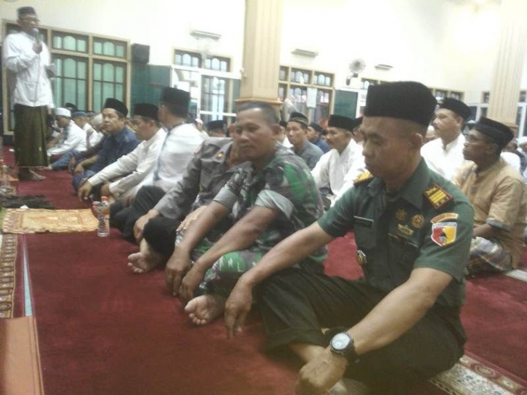 Danramil Magersari Safari Ramadhan Di Masjid Al-Hasyimi (Pendim 0815 Mjk)