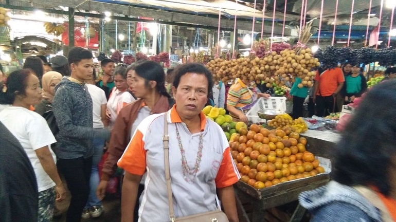 pasar buah Berastagi (dokpri)