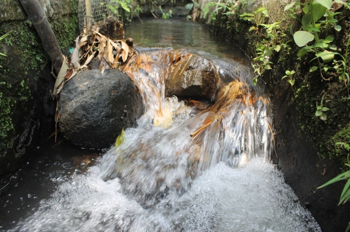Air di saluran irigasi (foto:Ko In)