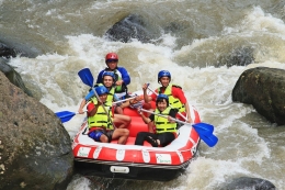 Rafting di sungai nimanga/ dethazyo