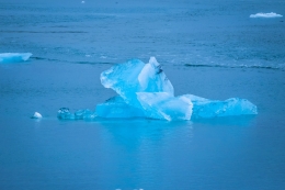 Iceberg, Foto Franceso Ungaro (Sumber: Pexels.com)