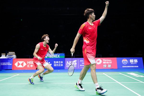 Li Junhui dan Liu Yuchen | Lintao Zhang/Getty Images AsiaPac