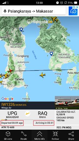 Memantau Pesawat yang akan ditumpangi (merah) baru saja take off di Makassar (dokpri)