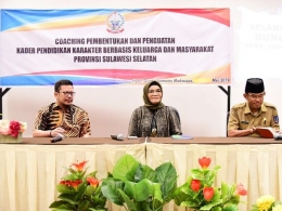 Bunda PAUD SulSel (tengah) pada kegiatan coaching dalam rangka keberangkatkan Guru PAUD ke Jepang (28/05/19).