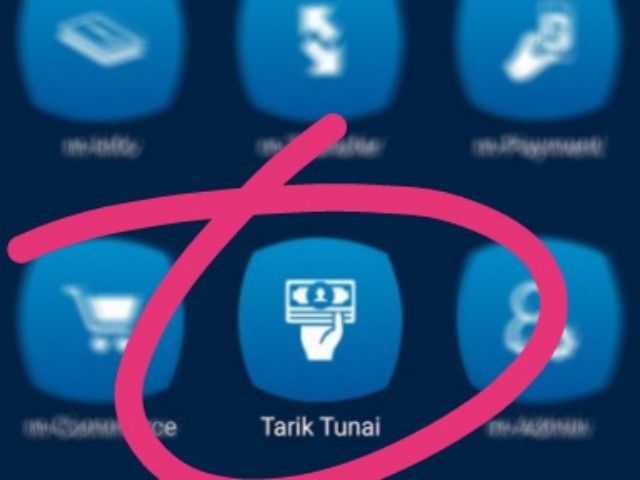 Tampilan fitur Tarik Tunai pada aplikasi BCA Mobile.