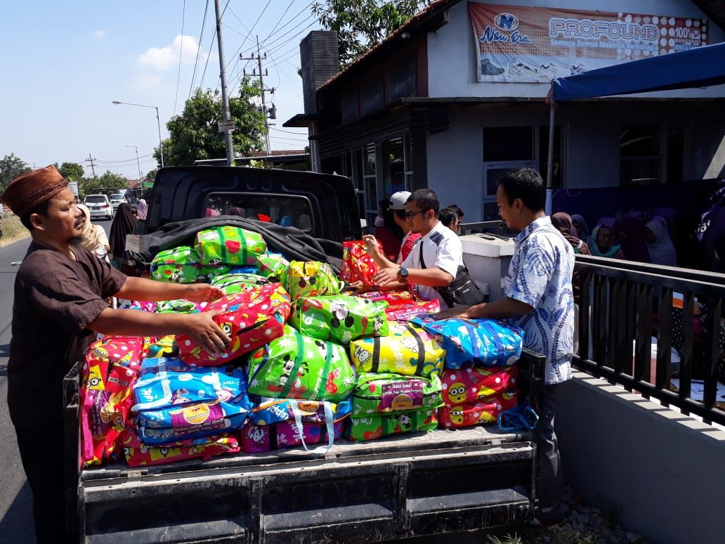 Paket sembako sebanyak 350 untuk para dhuafa dalam acara Baksos Ramadan 1440H. Dana dari donasi warga (dokpri)