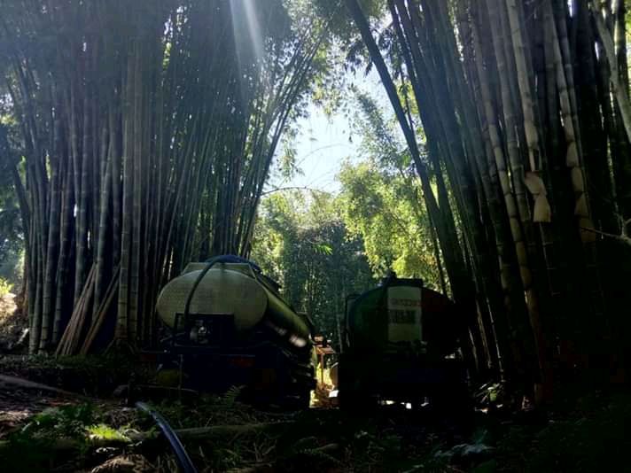 Oto tangki yang sedang diisi air | Dokpri