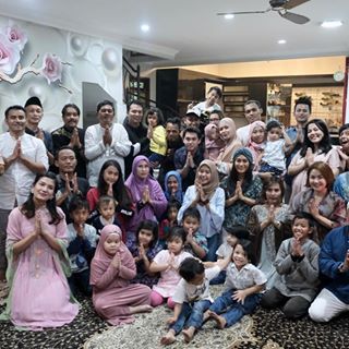 Buka Puasa Bersama Judika Team dan DAD (Dua Anak Deo) Management (Instagram.com)