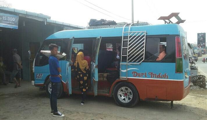 Suasana di sebuah loket bus di Bagan batu.foto: dok pribadi/ps express