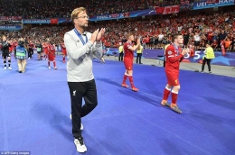 (Klopp saat hanya mampu bawa Liverpool runner up Liga Champions musim 2018 / sumber foto dilansir dari Dailymail.co.uk)