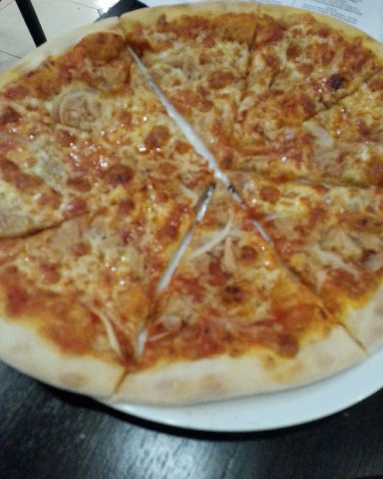 Pizza Tonno (dokpri)