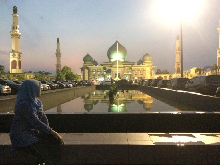 Depan Masjid Agung Annur Pekanbaru