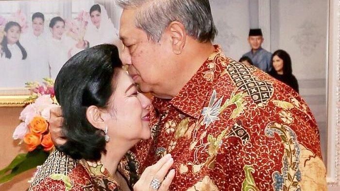  sisi romantis presiden ke 6 Indonesia. SBY dan Almarhumah Ani Yudhoyono (tribunnews.com)