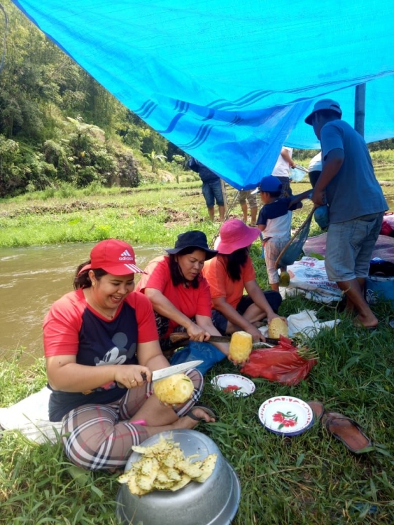 kebersamaan dan keceriaan di desa bersama keluarga (dokpri)