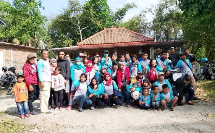 Seperti biasa, bergaya dulu sebelum bergerak (foto: dok pri)