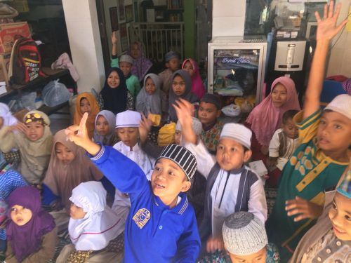 Anak anak yatim piatu di panti asuhan | Arsitekrumahidaman.con
