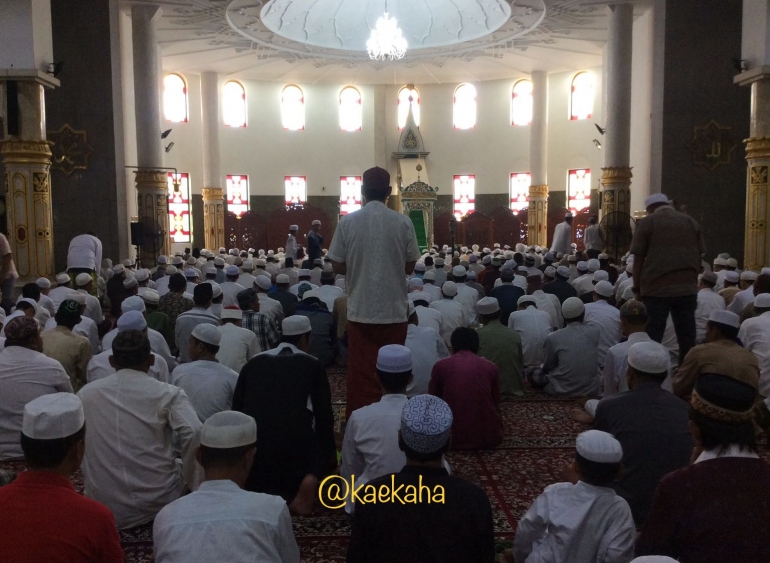 Suasana Masjid Agung Al Karomah, Martapura, Kalimantan Selatan