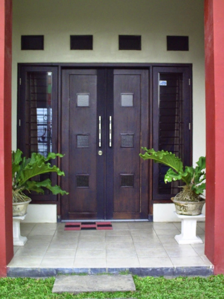 pintu minimalis