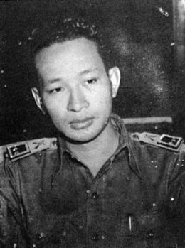 Suharto saat masih berpangkat Overste/Letnan Kolonel. (Sumber Photo : Harian Kedaulatan Rakjat, Yogyakarta)