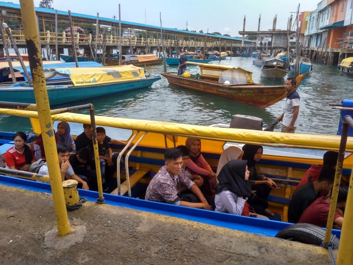Boat yang jadi andalan transportasi. | Dokumentasi Pribadi