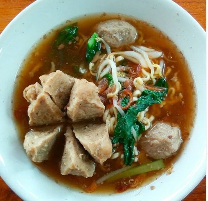Semangkuk bakso daging sapi yang menggoda (dok.windhu)