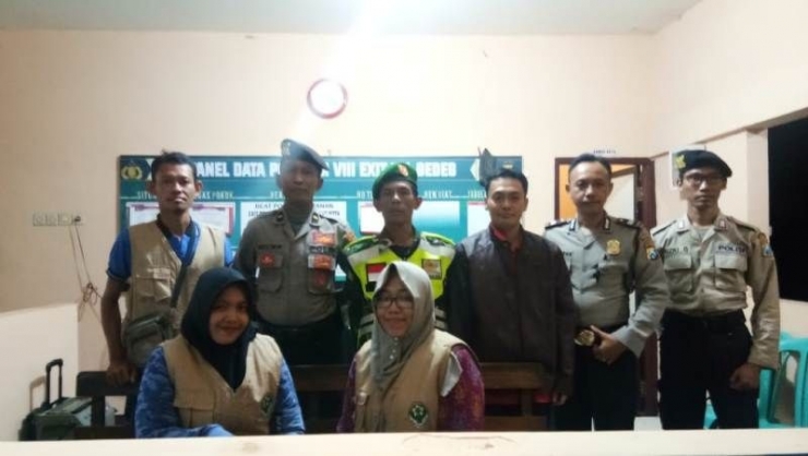 Personel TNI-Polri-Instansi Terkait Saat Bertugas di salah satu Pos Pam (Pendim 0815 Mjk) 