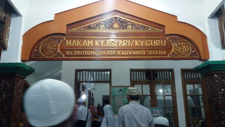 Makam KH. Asy'ari/Kyai Guru (Dokumen Rury)