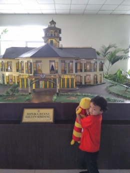 Replika Istana Maimun Deli di KNIA. Foto Ilyani
