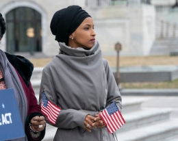 Ilhan Omar Said Profil (Sumber : https://www.washingtonpost.com/politics/in-minnesota-rep-ilhan-omars-comments-cause-pain-and-confusion/2019/03/10/ff3f3700-41cb-11e9-9361-301ffb5bd5e6_story.html?noredirect=on&utm_term=.ed16c9d3f178)