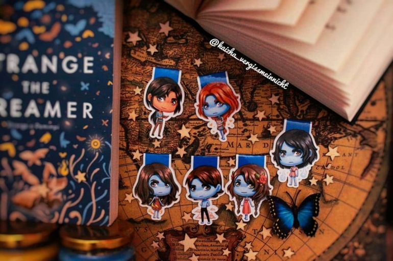 bookmark magnetic karakter Strange The Dreamer, dari kiri ke kanan (Lazlo, Sarai, Ruby, Feral, Sparrow dan Minya) - Sumber: Instagram kaizha_vergissmeinnicht