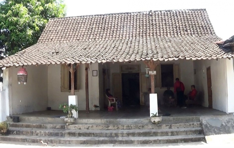 Rumah Pandergoen di Desa Baleturi, Kecamatan Prambon, Kabupaten Nganjuk, dulu dijadikan tempat berkumpulnya para pejuang (TNI dan polisi)