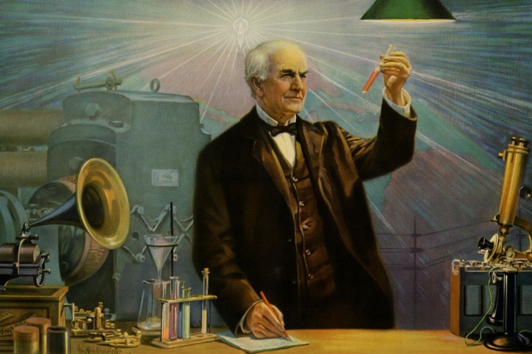 Thomas Alfa Edison (sumber: history.com)