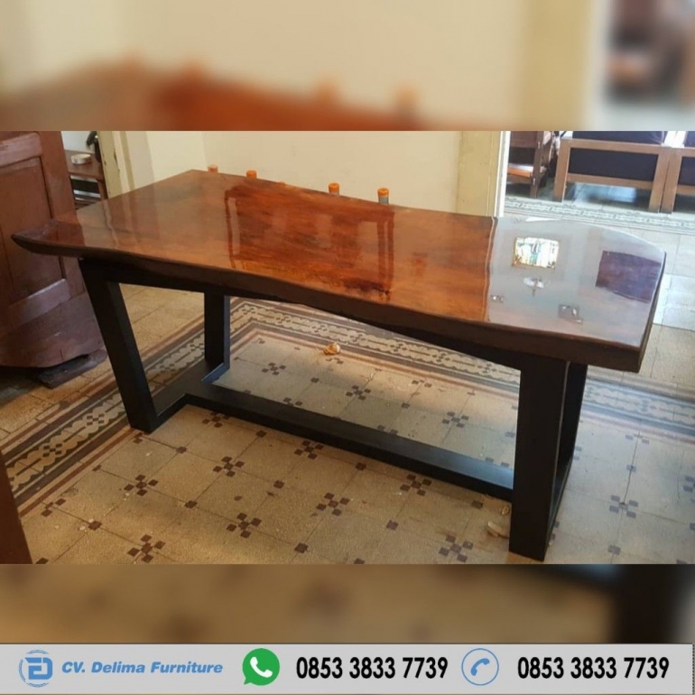 Meja Kayu Trembesi, Meja Makan Suar, Meja Kayu Utuh, Meja Makan Kayu Trembesi,Furniture Kayu Trembesi, Meja Solid