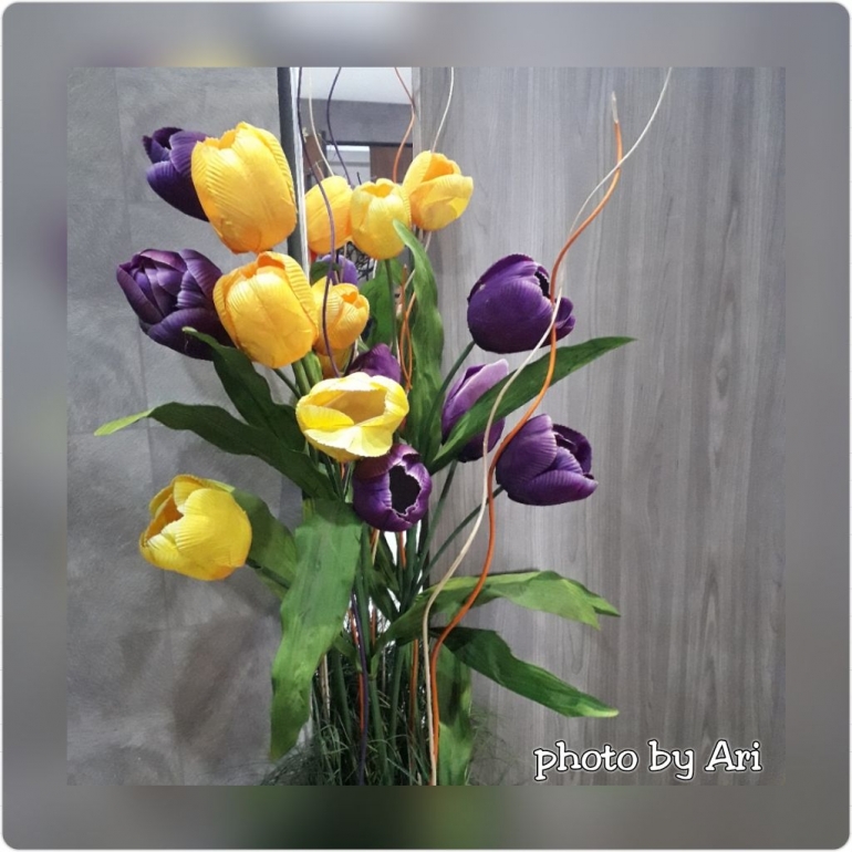 Bunga Tulip.artificial. photo by Ari