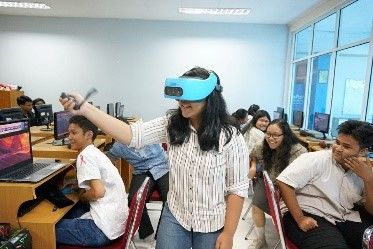 Kelas Praktik Virtual Reality Kreator X Multimedia