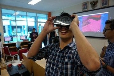 Kelas Praktik Virtual Reality Kreator X Multimedia