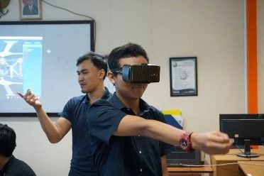 Kelas Praktik Virtual Reality Kreator X Multimedia