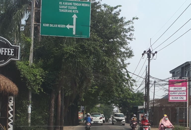 Jln menuju Kr. Tengah, Ciledug (:dekat Jakarta :) 